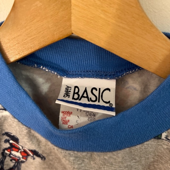 Simply Basic Holiday Themed Vintage Top 5 - Picture 5 of 10